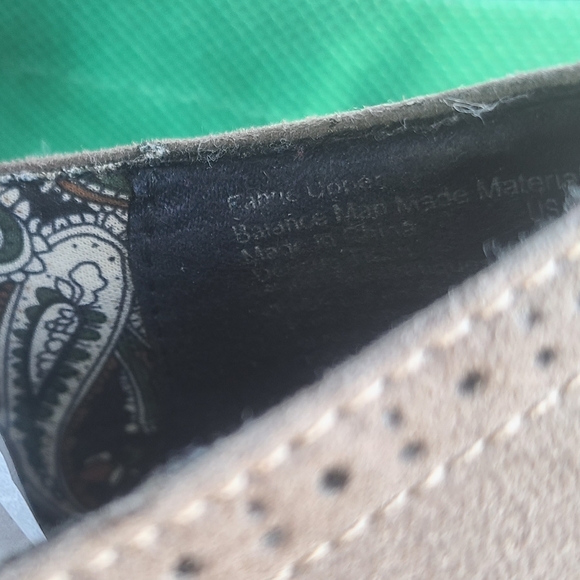 Wingtip Heels - Picture 5 of 5